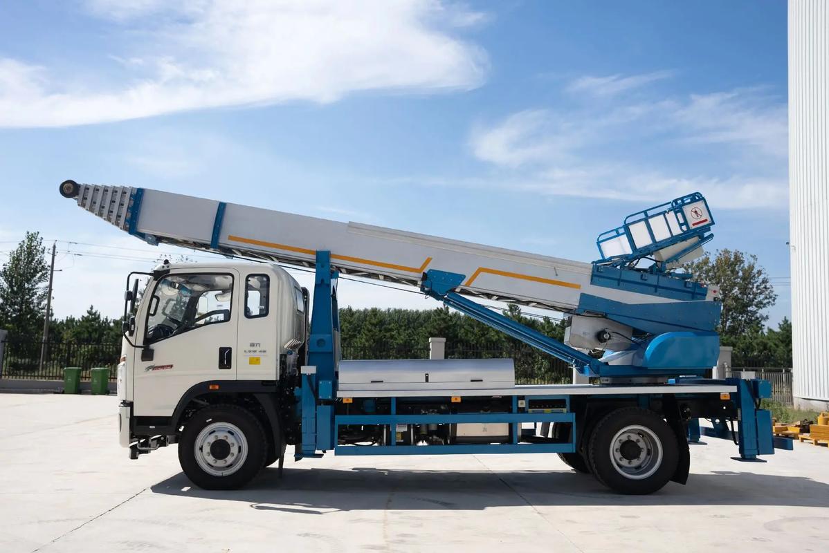 东平云梯上料车租赁费用